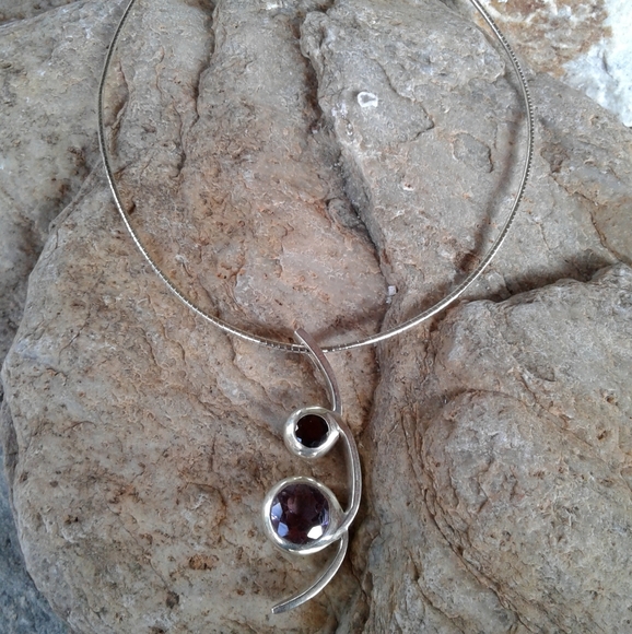 Sterling Silver Amethyst and Garnet necklace - Picture 6 of 7